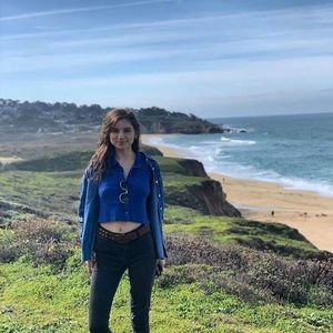 Meet your Posher, Emina